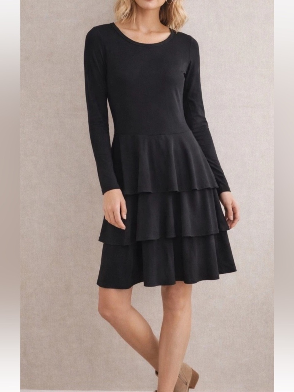 LuLaRoe Black Ruffle Tiered Dress XS Stretch Long Sleeve Fit Flare Lagenlook